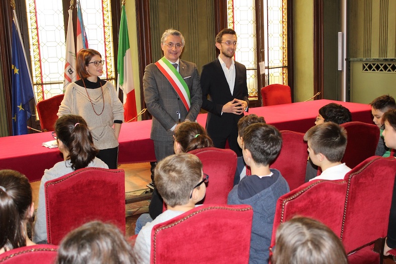 Alba, gli alunni della Primaria Michele Coppino in visita al Palazzo comunale