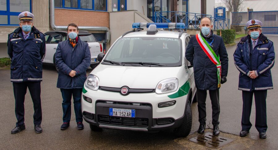 Asti, nuova auto per la Polizia municipale
