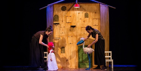Alba, al Sociale in scena “Valentina vuole” per la rassegna “Famiglie a teatro”