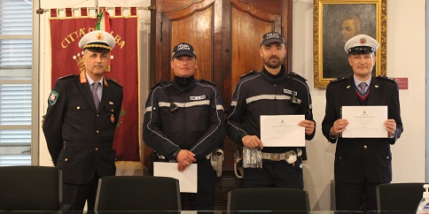 Alba, qualifica di ispettore per tre agenti della Polizia municipale